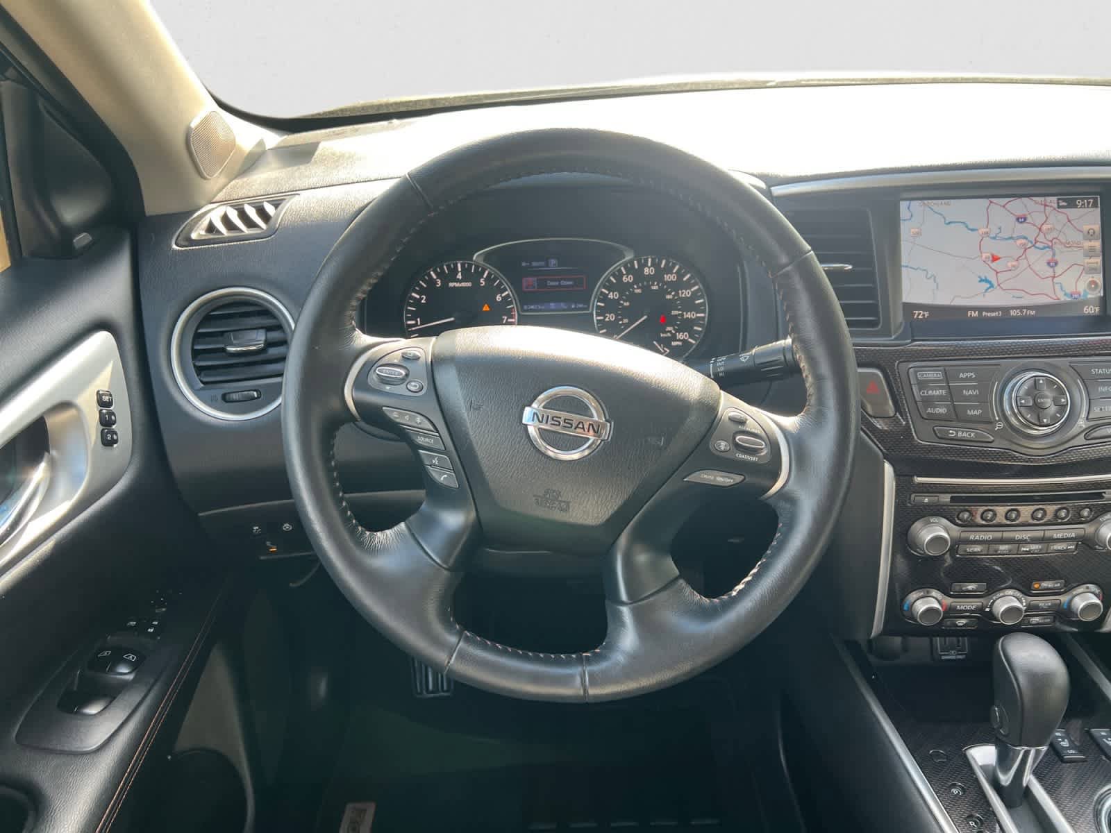 Used 2020 Nissan Pathfinder SL AWD/4WD image 14