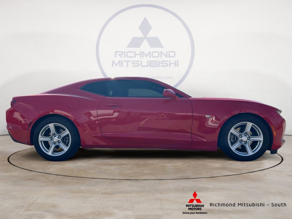 Used 2019 Chevrolet Camaro LT image 2
