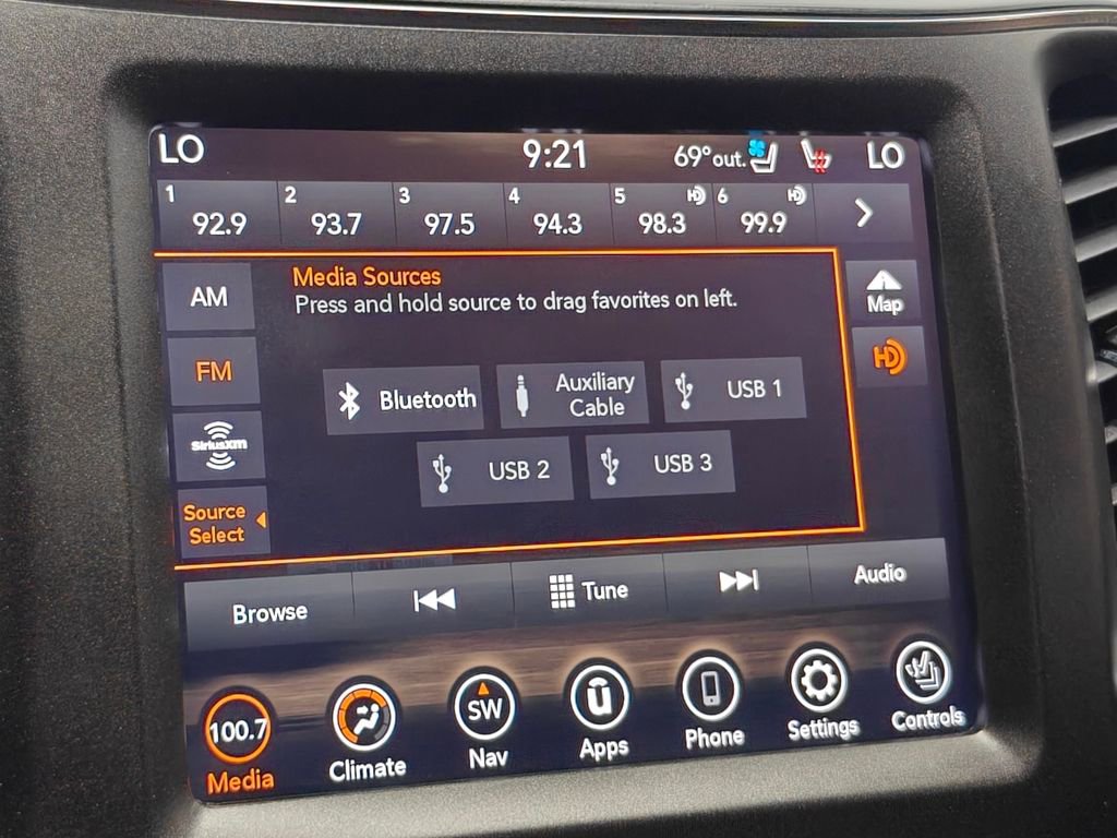 Used 2020 Jeep Cherokee Trailhawk image 45