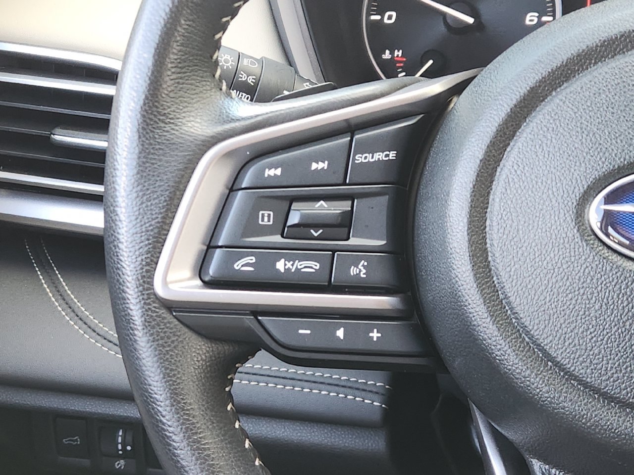 Used 2024 Subaru Outback Limited AWD/4WD image 27
