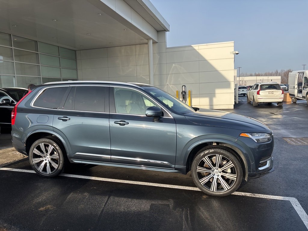 Certified 2024 Volvo XC90 T8 Plus w/ Protection Package Premier image 2
