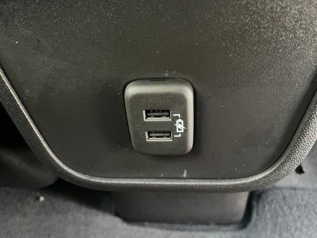 Used 2024 GMC Terrain SLE w/ Driver Convenience Package image 36