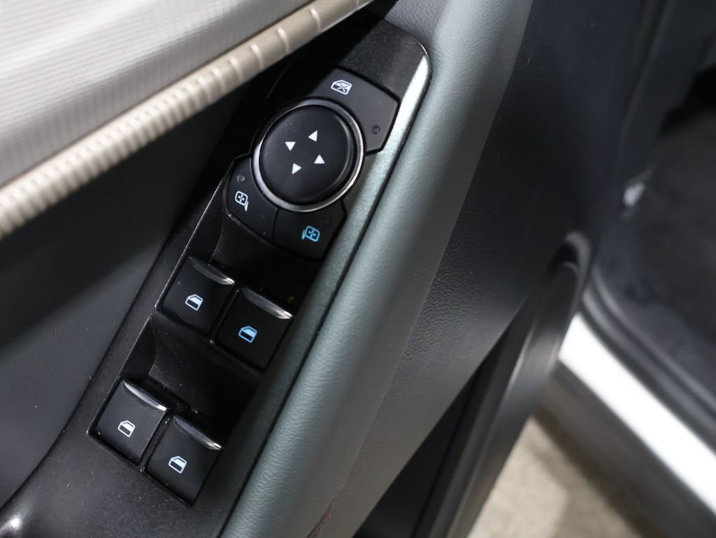 Used 2025 Ford Explorer Active image 13