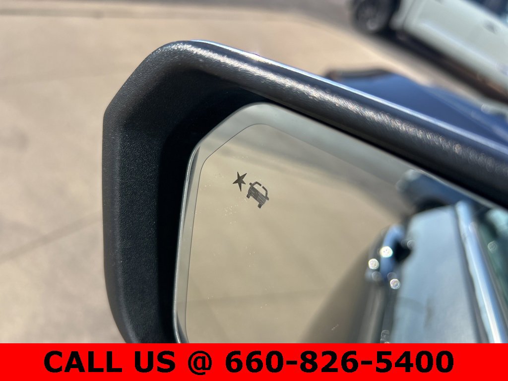 Used 2018 Chevrolet Equinox Premier image 17