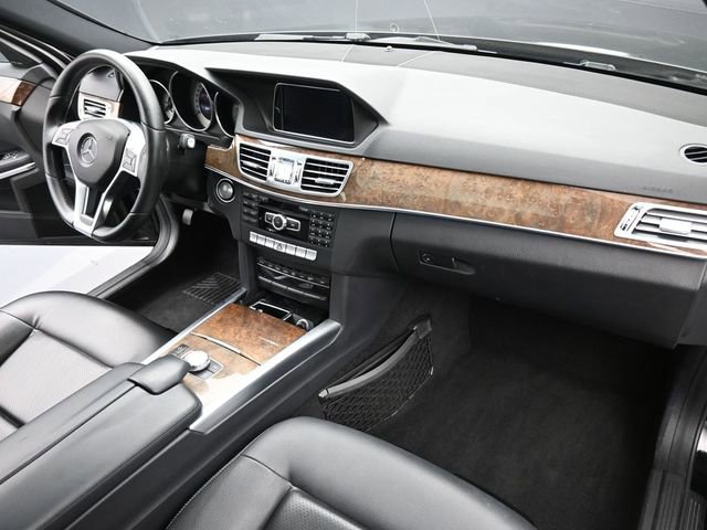 Used 2015 Mercedes-Benz E 350 4MATIC Sedan image 40