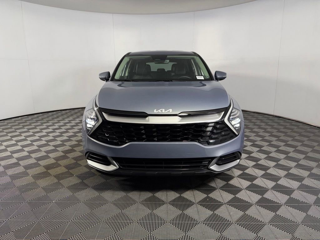 Used 2025 Kia Sportage EX image 11