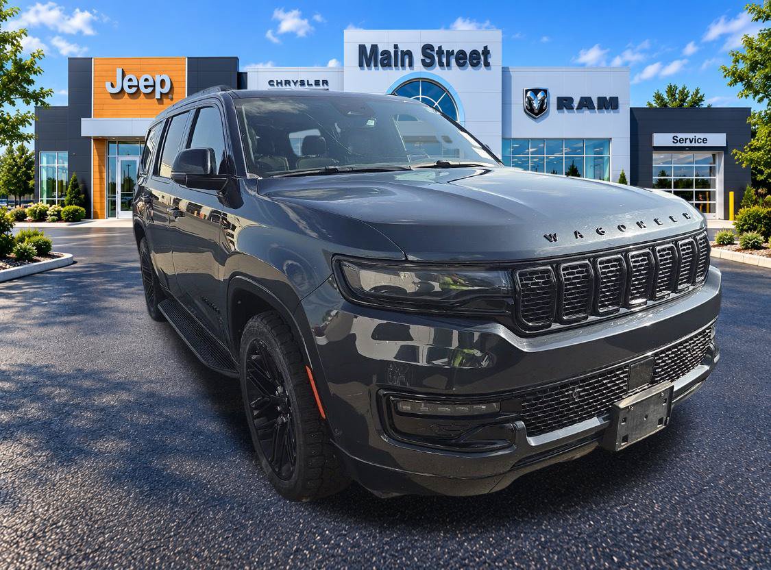 Used 2023 Jeep Wagoneer Series II AWD/4WD image 2