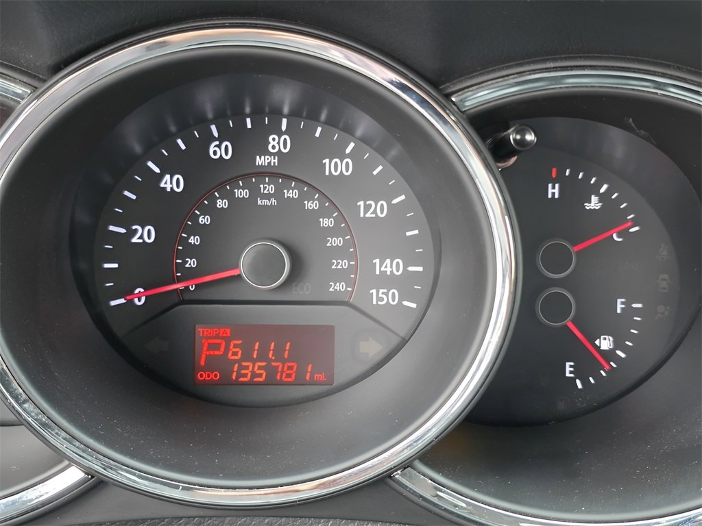 Used 2013 Kia Sorento LX image 24