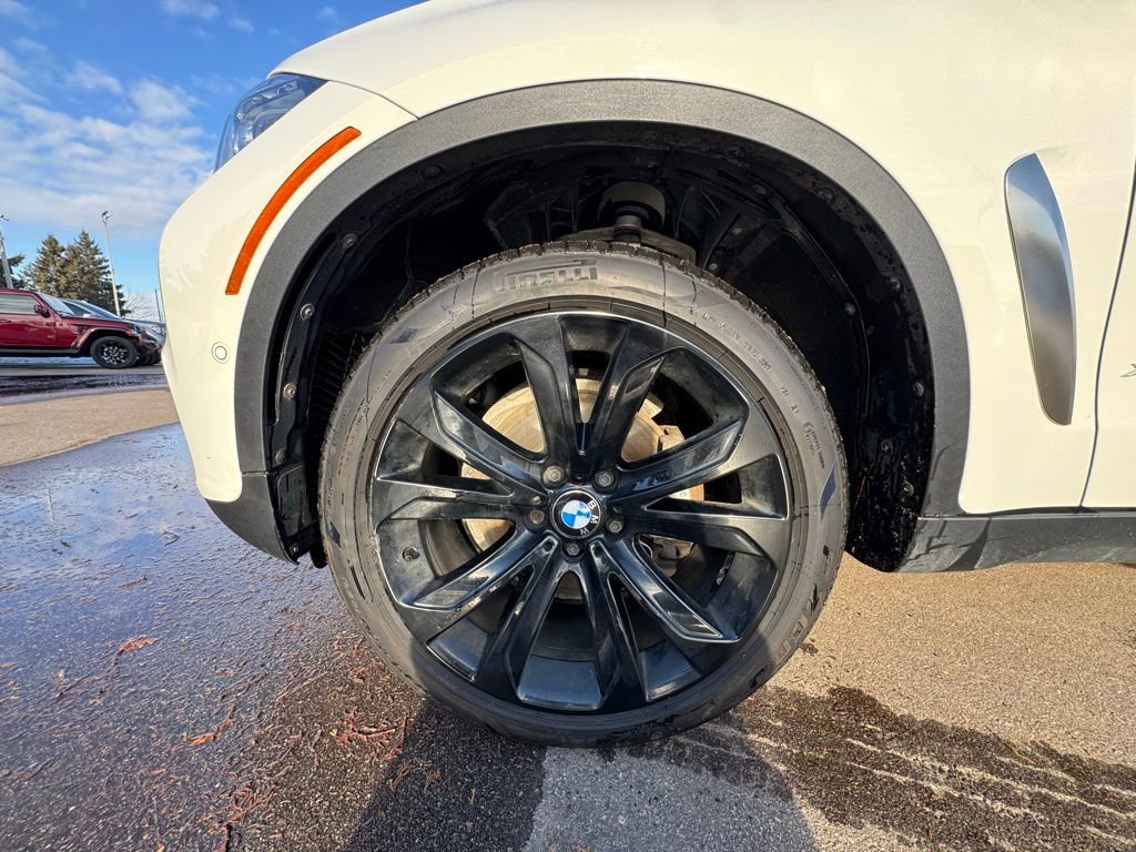 Used 2019 BMW X6 xDrive35i image 12