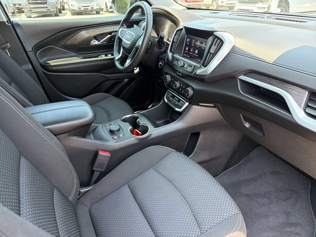 Used 2023 GMC Terrain SLE w/ Driver Convenience Package FWD image 24