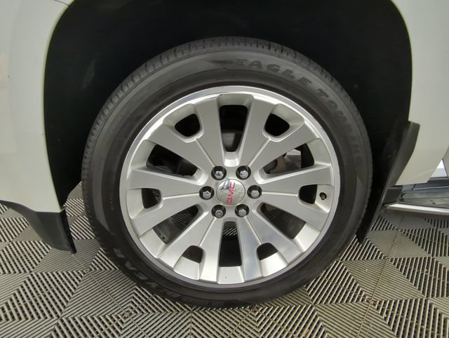 Used 2017 GMC Yukon XL SLT w/ Open Road Package image 18