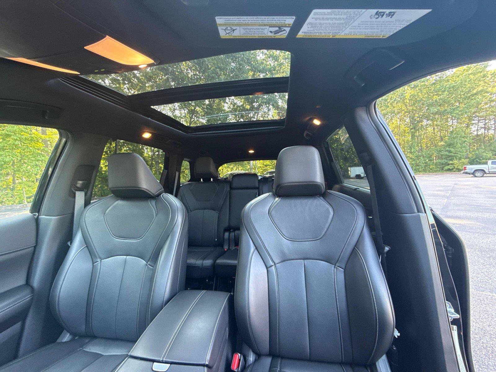 Used 2025 INFINITI QX60 Luxe w/ Black Edition FWD image 24