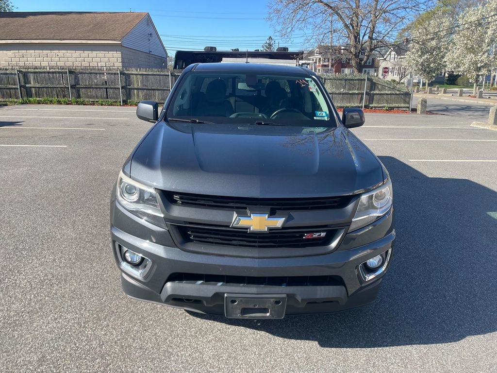 Used 2017 Chevrolet Colorado Z71 AWD/4WD image 3