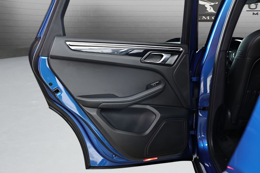 Used 2018 Porsche Macan image 49