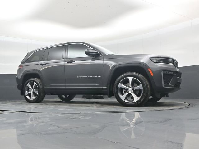 New 2026 Jeep Grand Cherokee Limited w/ Trailer Tow Package image 38