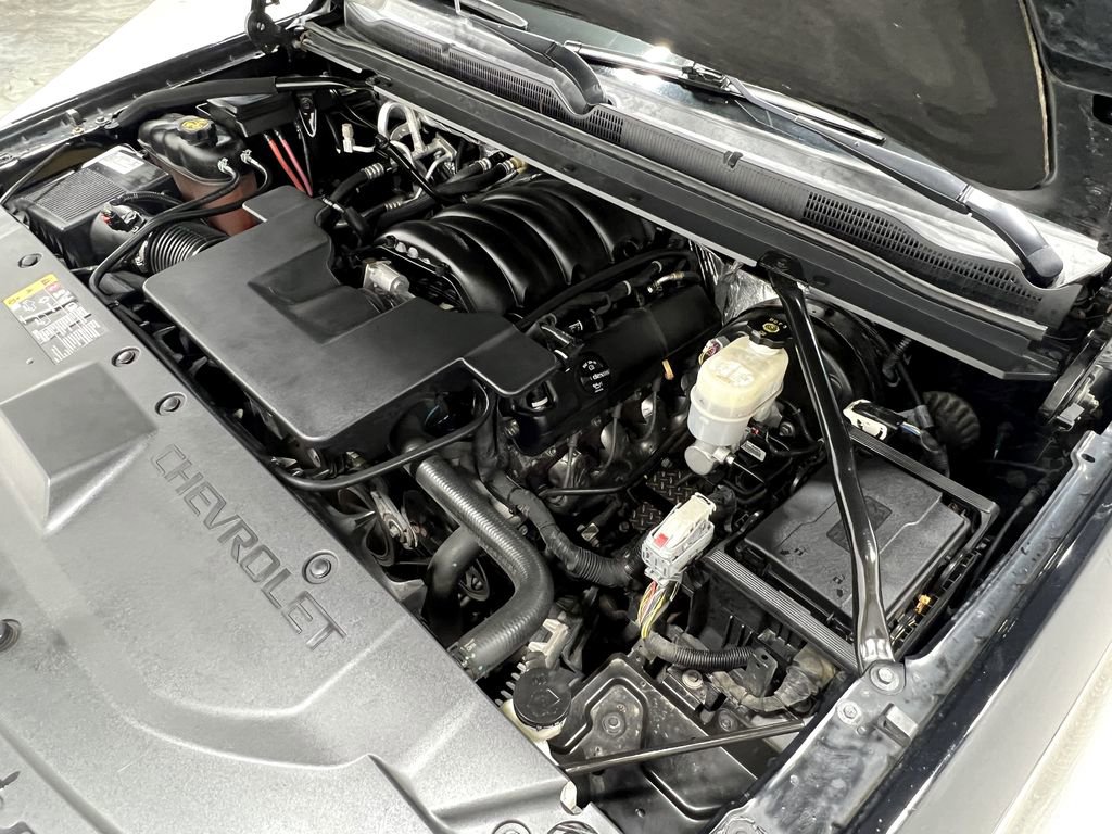 Used 2018 Chevrolet Suburban LT image 28