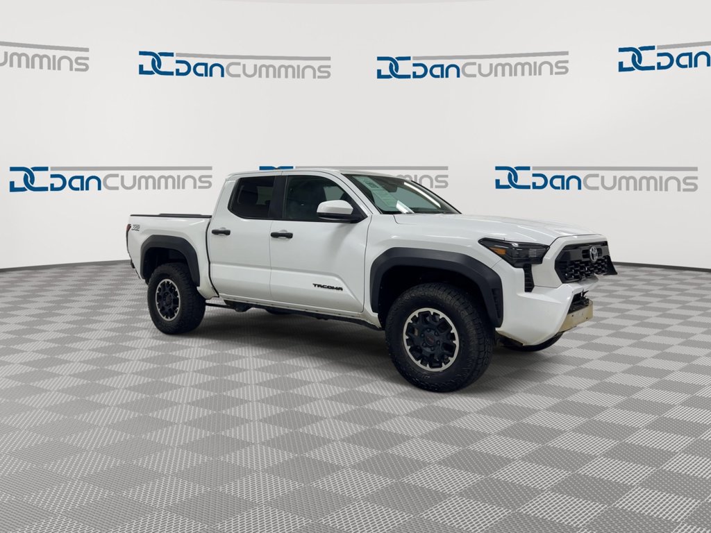 Used 2024 Toyota Tacoma TRD Off-Road AWD/4WD image 2