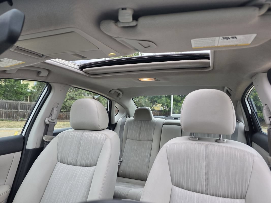 Used 2016 Nissan Sentra SV w/ Style Package FWD image 34