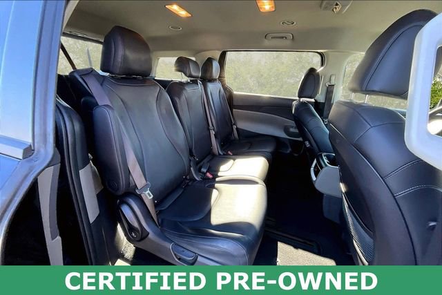 Certified 2025 Kia Carnival EX image 26