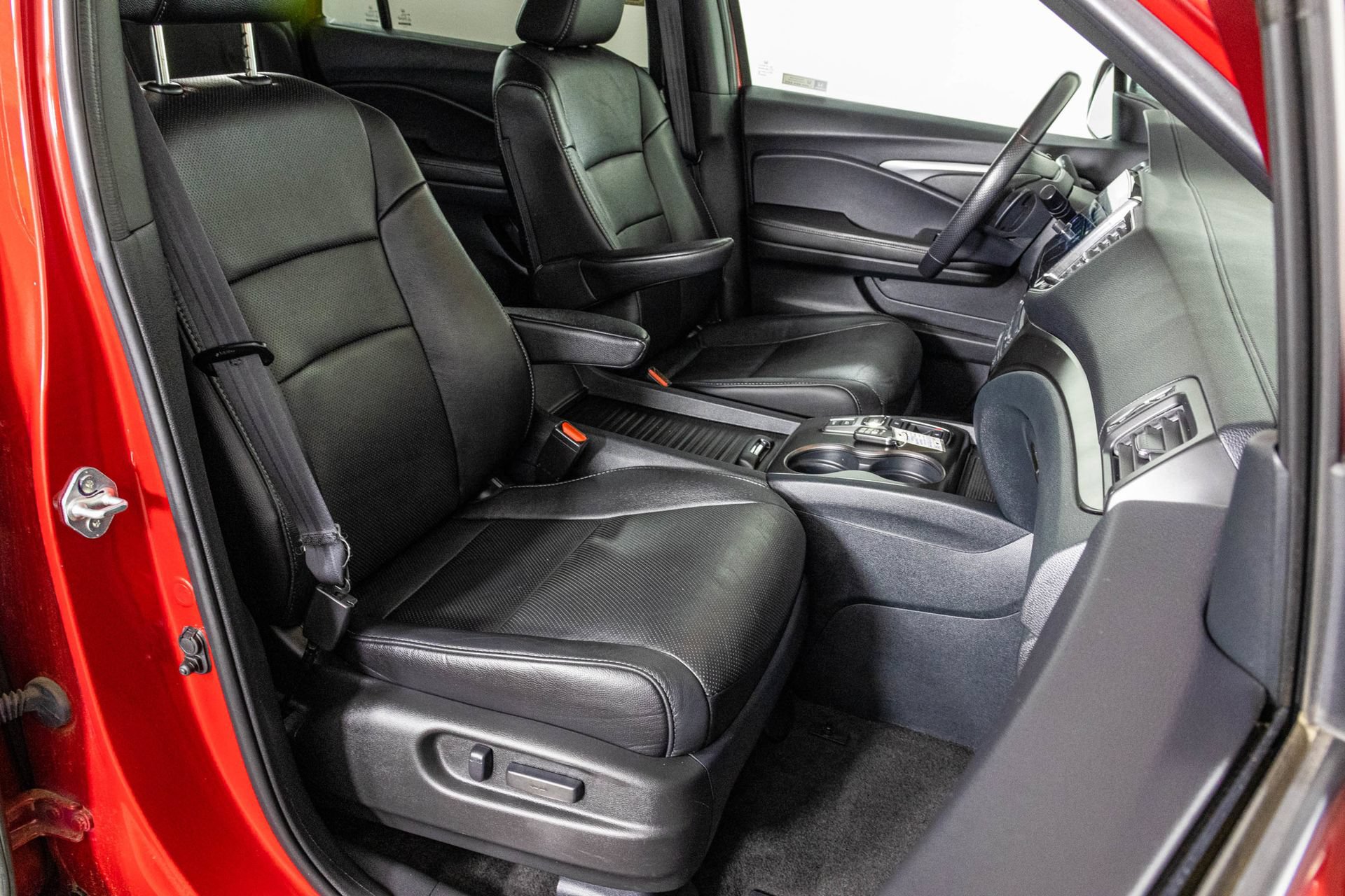 Used 2023 Honda Passport EX-L image 46