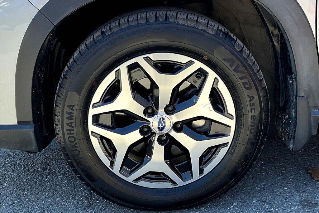 Used 2020 Subaru Forester Premium image 17