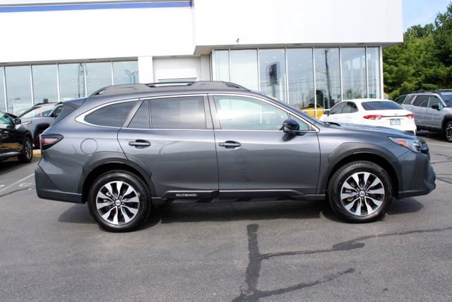 Certified 2025 Subaru Outback Limited AWD/4WD image 2