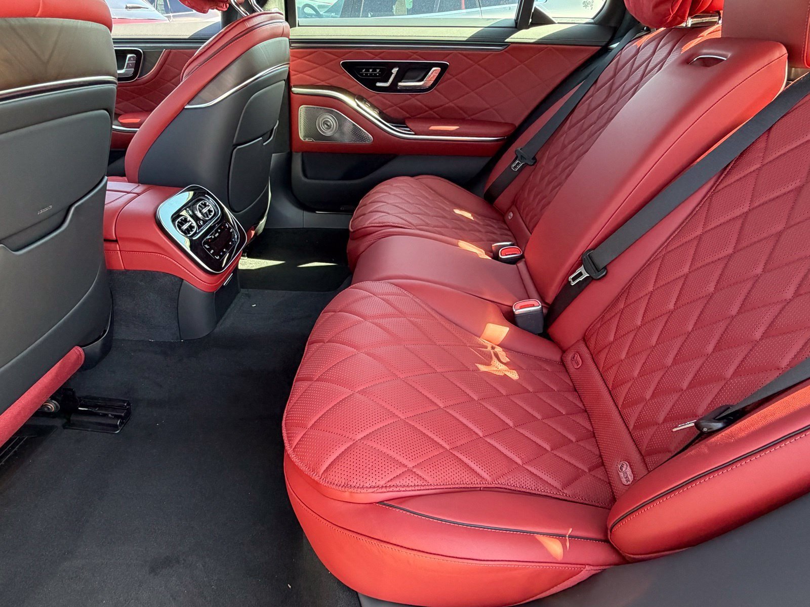 New 2027 Mercedes-Benz S 580 4MATIC Sedan image 28
