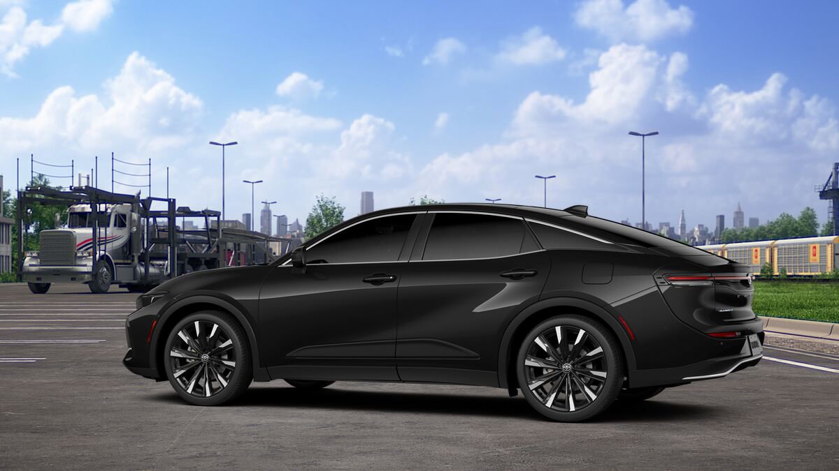New 2026 Toyota Crown Platinum AWD/4WD image 6