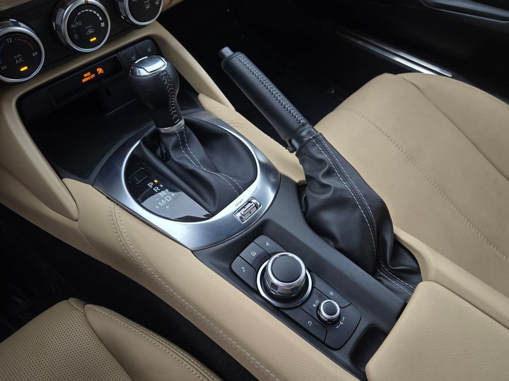 Certified 2025 MAZDA MX-5 Miata Grand Touring RWD image 15