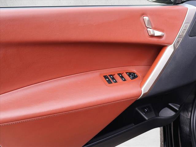 Used 2023 BMW iX xDrive50 w/ Sport Package image 10