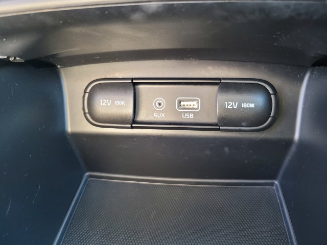 Used 2019 Kia Sorento FWD image 24