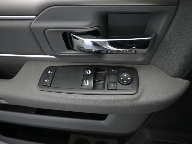 Used 2014 RAM 1500 Express image 33