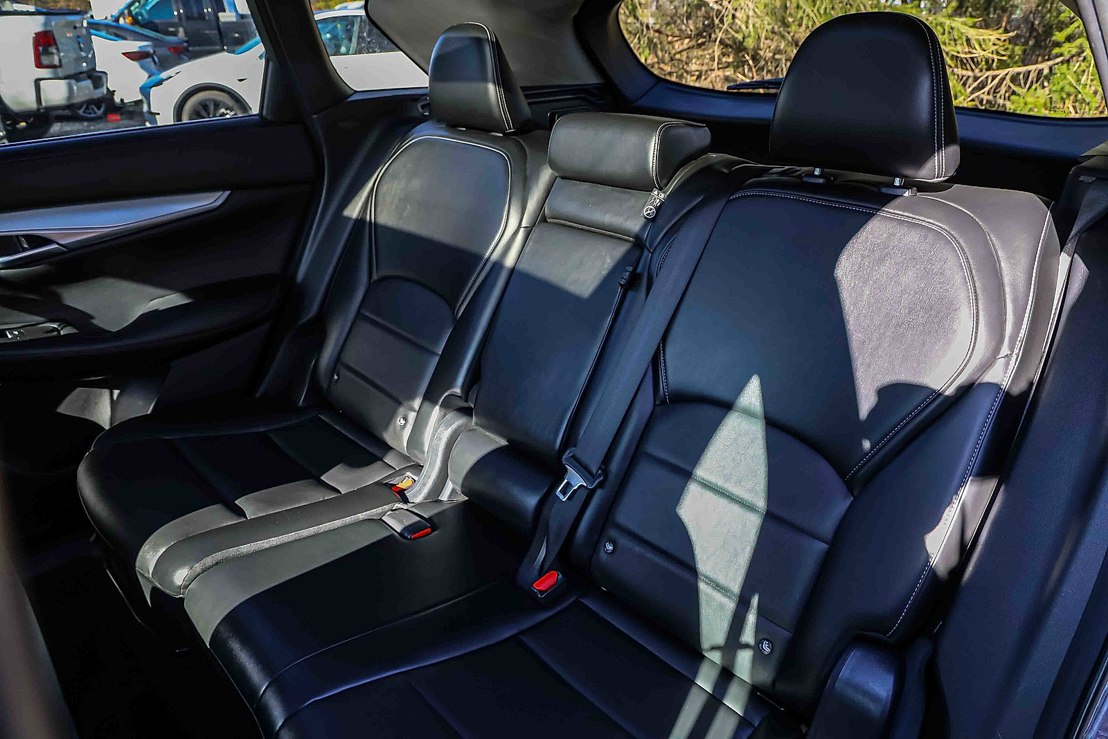 Used 2020 INFINITI QX50 Luxe w/ Navigation Package image 22