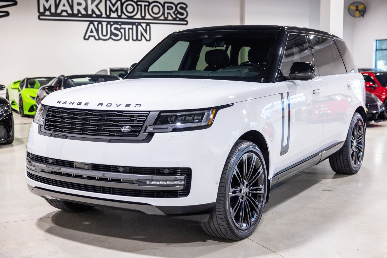 Used 2024 Land Rover Range Rover Long Wheelbase Autobiography AWD/4WD image 12