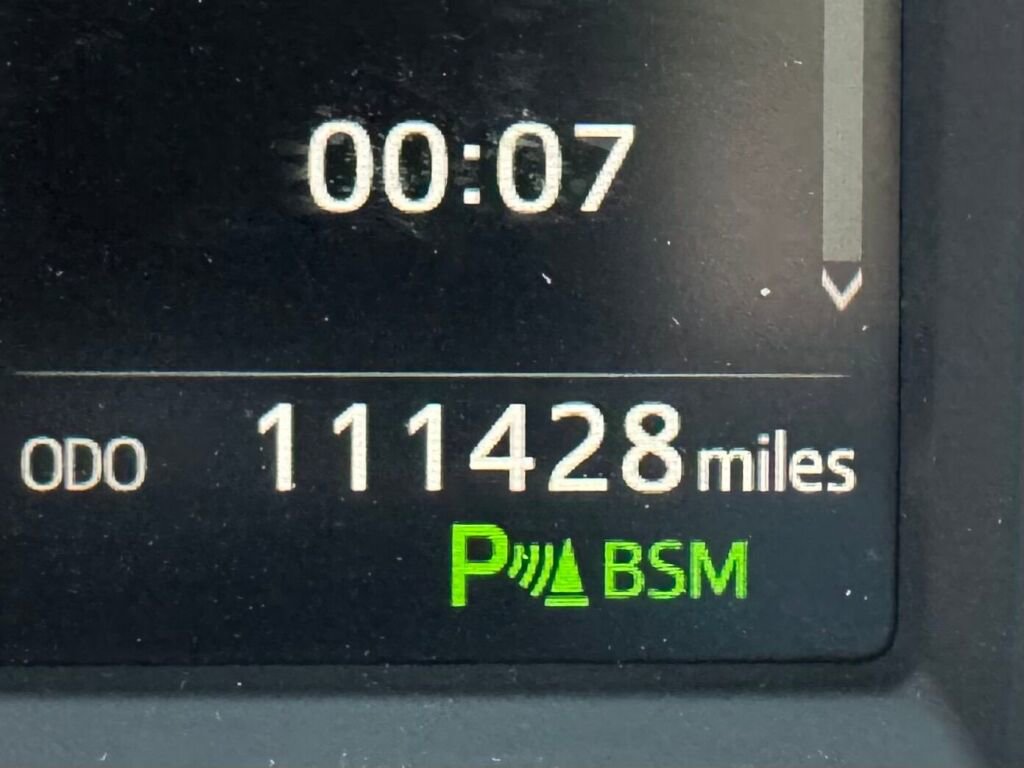 Used 2016 Toyota RAV4 Limited image 28