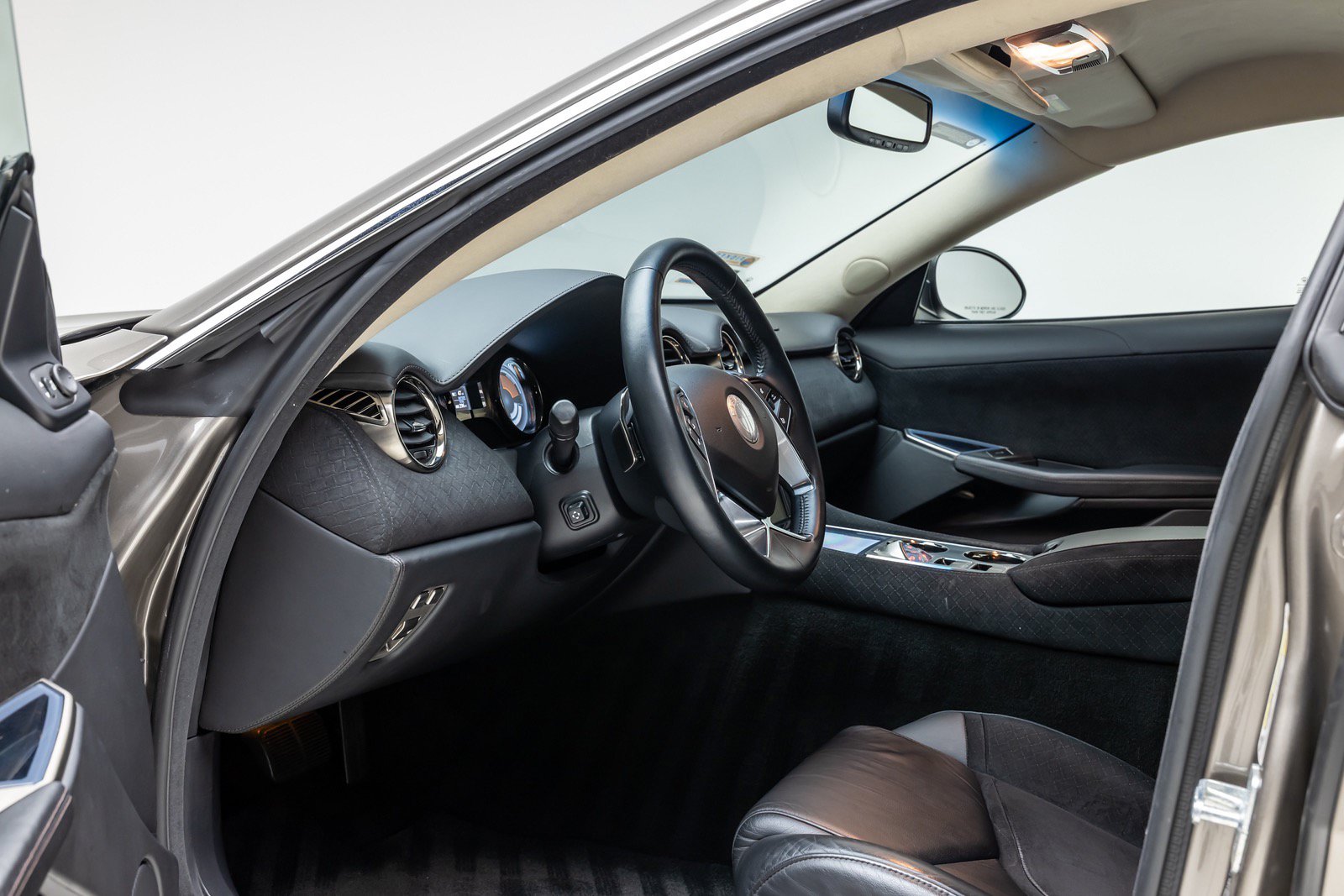 Used 2012 Fisker Karma EcoSport RWD image 16