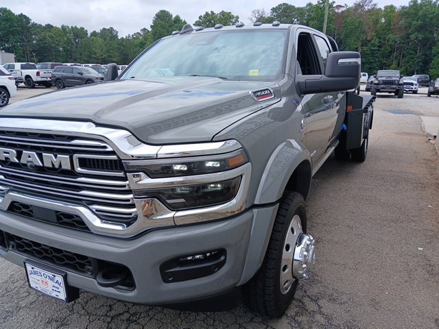 New 2026 RAM 4500 4x4 Crew Cab DRW w/ Laramie Trim Package image 14