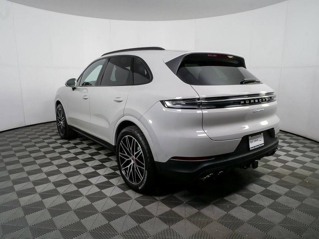 New 2026 Porsche Cayenne image 3