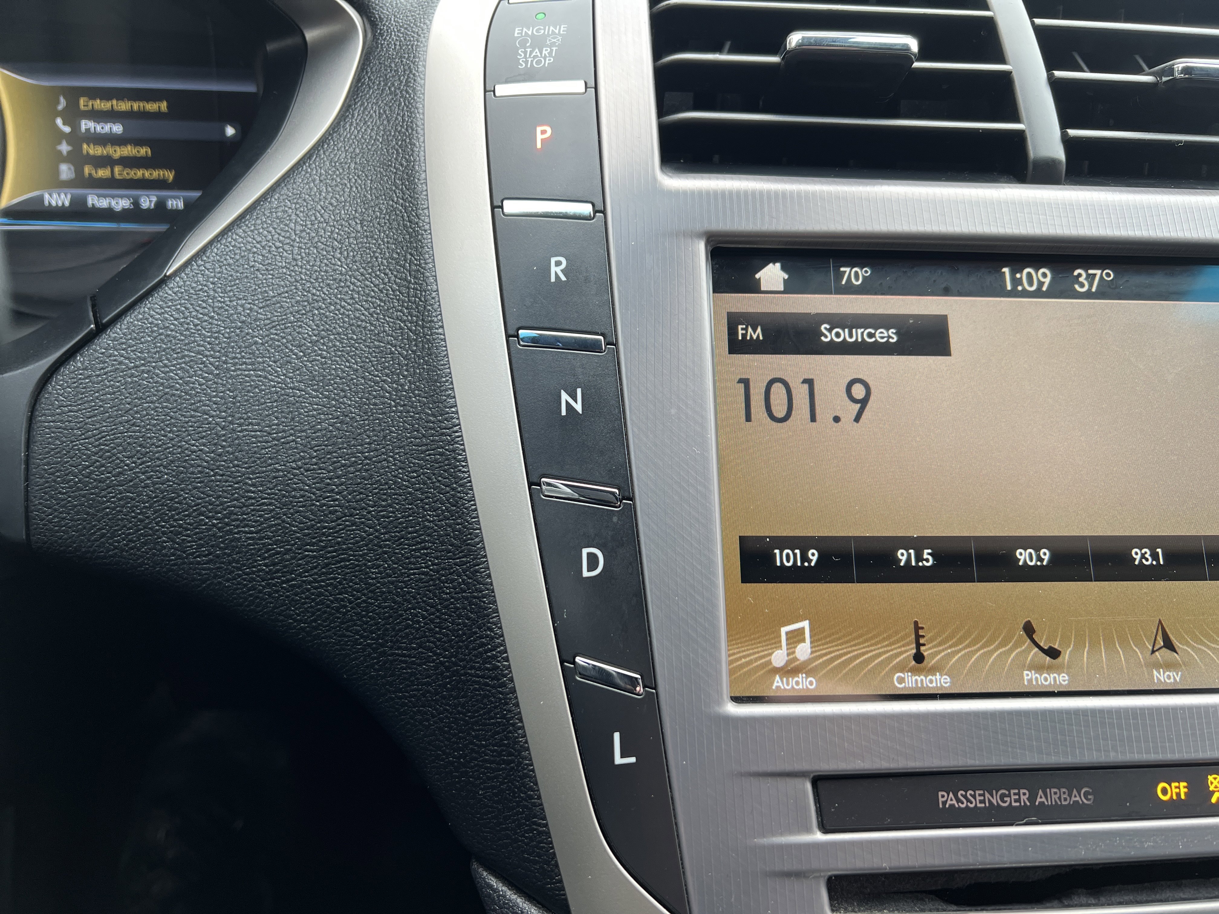 Used 2018 Lincoln MKZ Select w/ Technology Package image 26