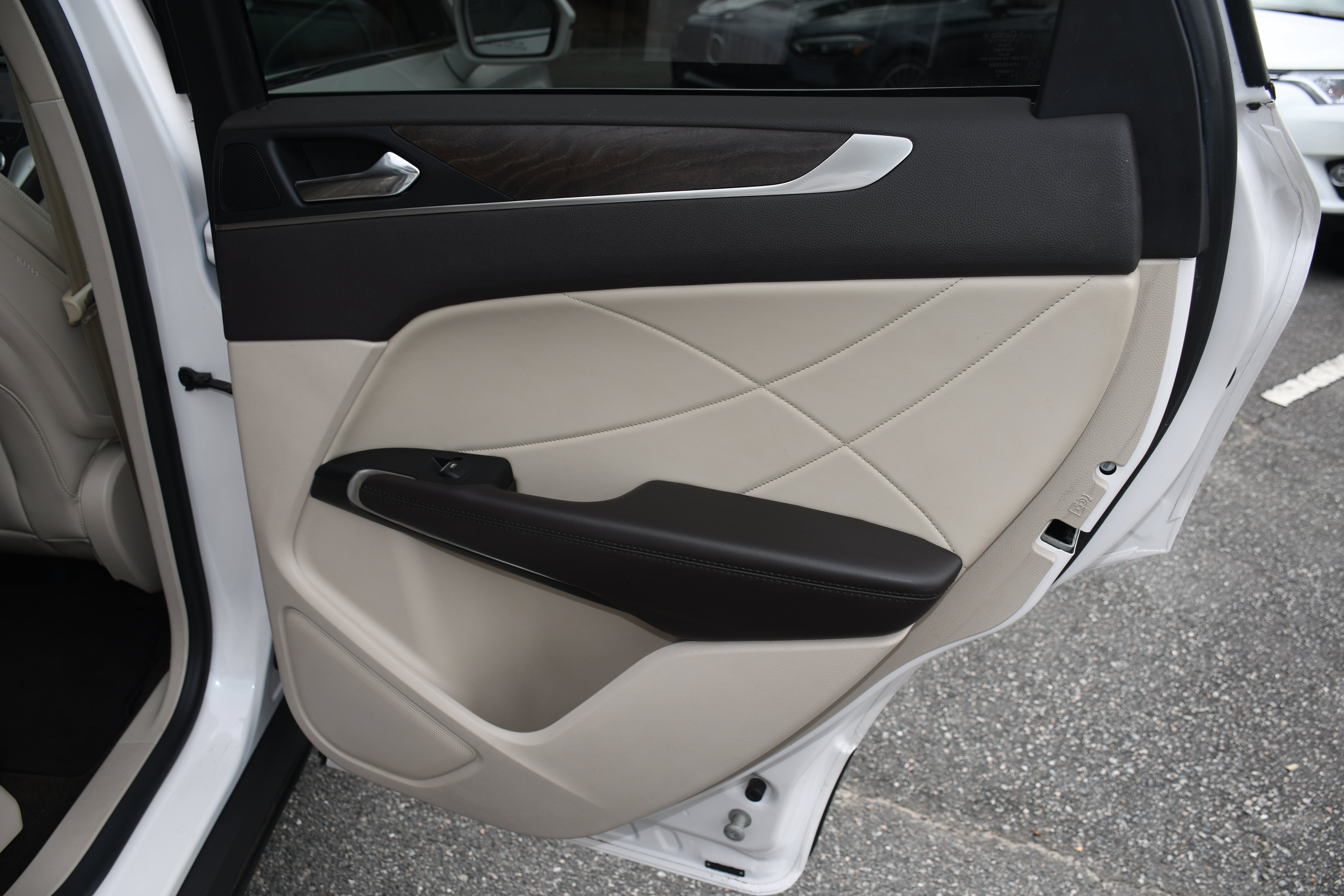 Used 2019 Lincoln MKC Reserve w/ MKC Technology Package FWD image 21