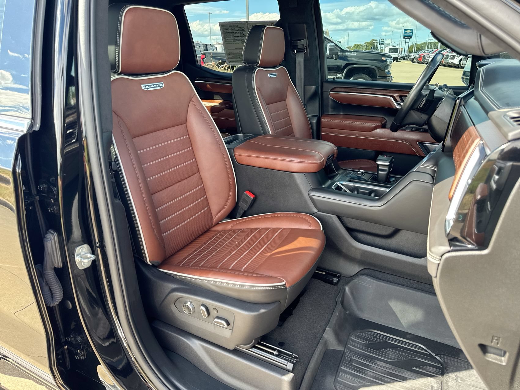 Used 2024 GMC Sierra 1500 Denali Ultimate AWD/4WD image 26