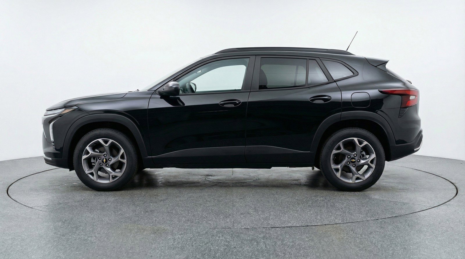 Used 2025 Chevrolet Trax LT image 5