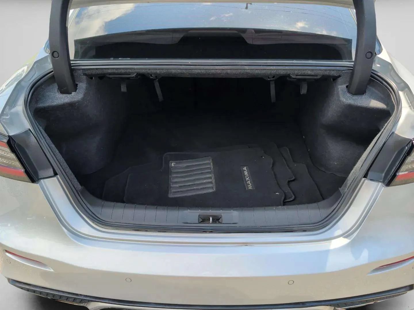 Used 2020 Nissan Maxima 3.5 SV w/ Floor Mat Group FWD image 32