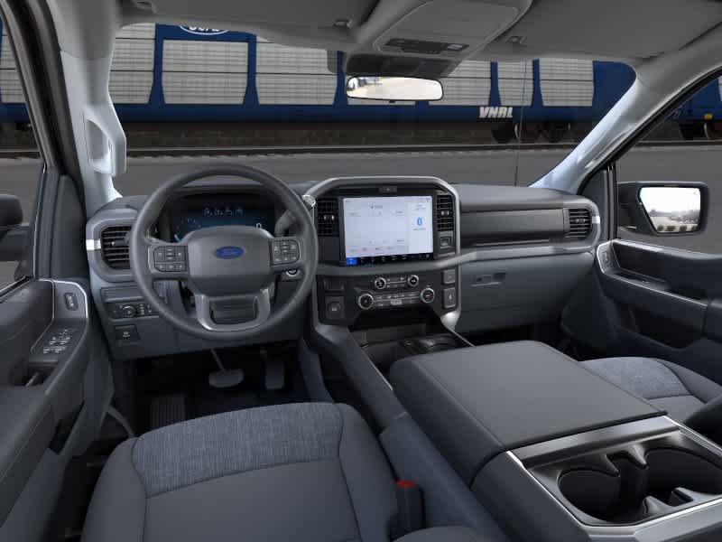 New 2026 Ford F150 XLT w/ XLT Chrome Appearance Package RWD image 9