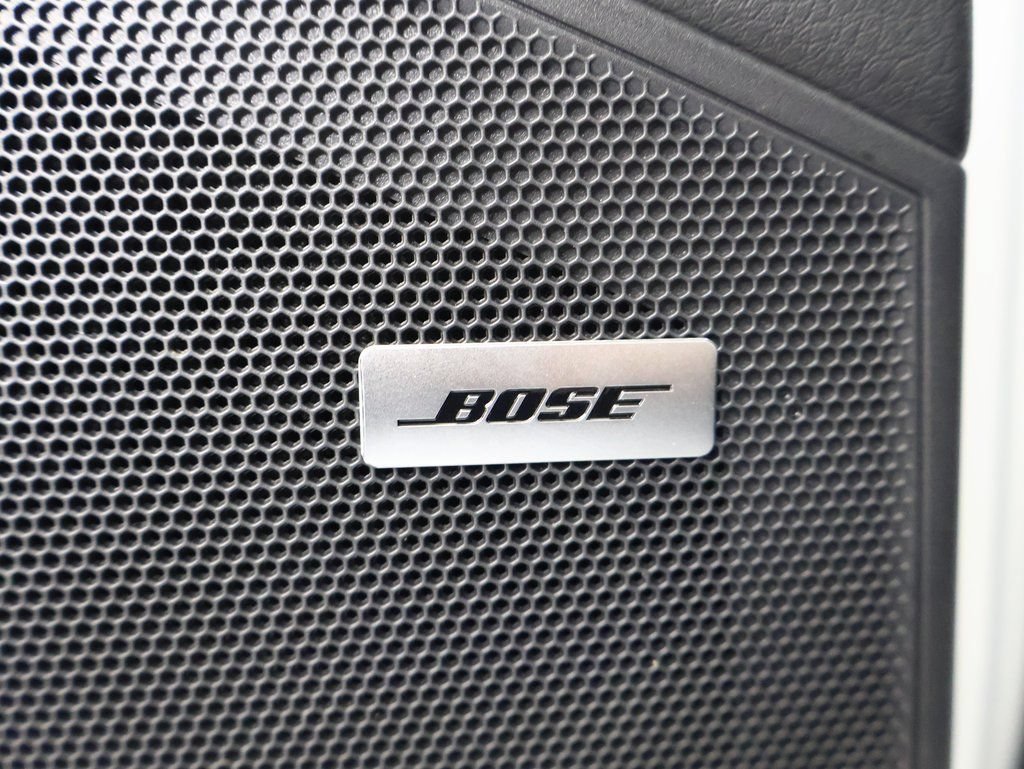 Certified 2025 Porsche Cayenne AWD/4WD image 18