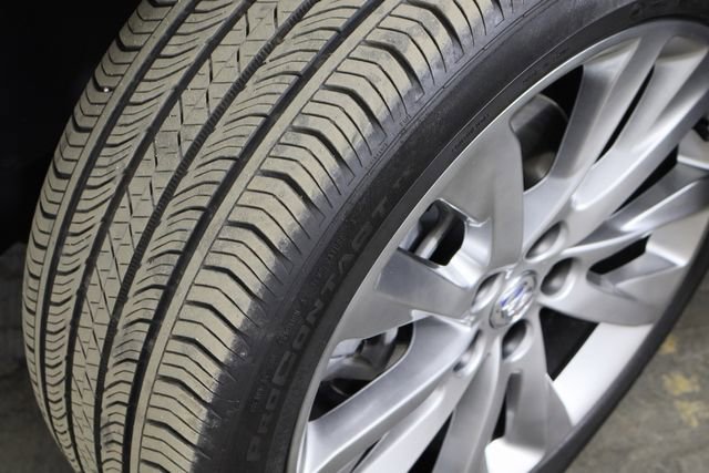 Used 2023 Buick Envision Avenir image 42