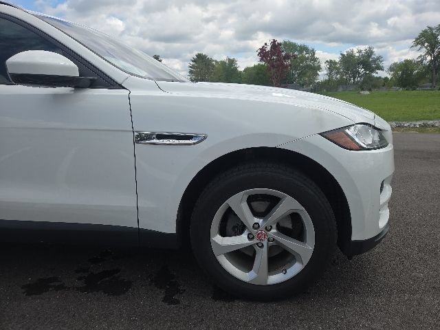 Used 2017 Jaguar F-PACE Premium AWD/4WD image 4