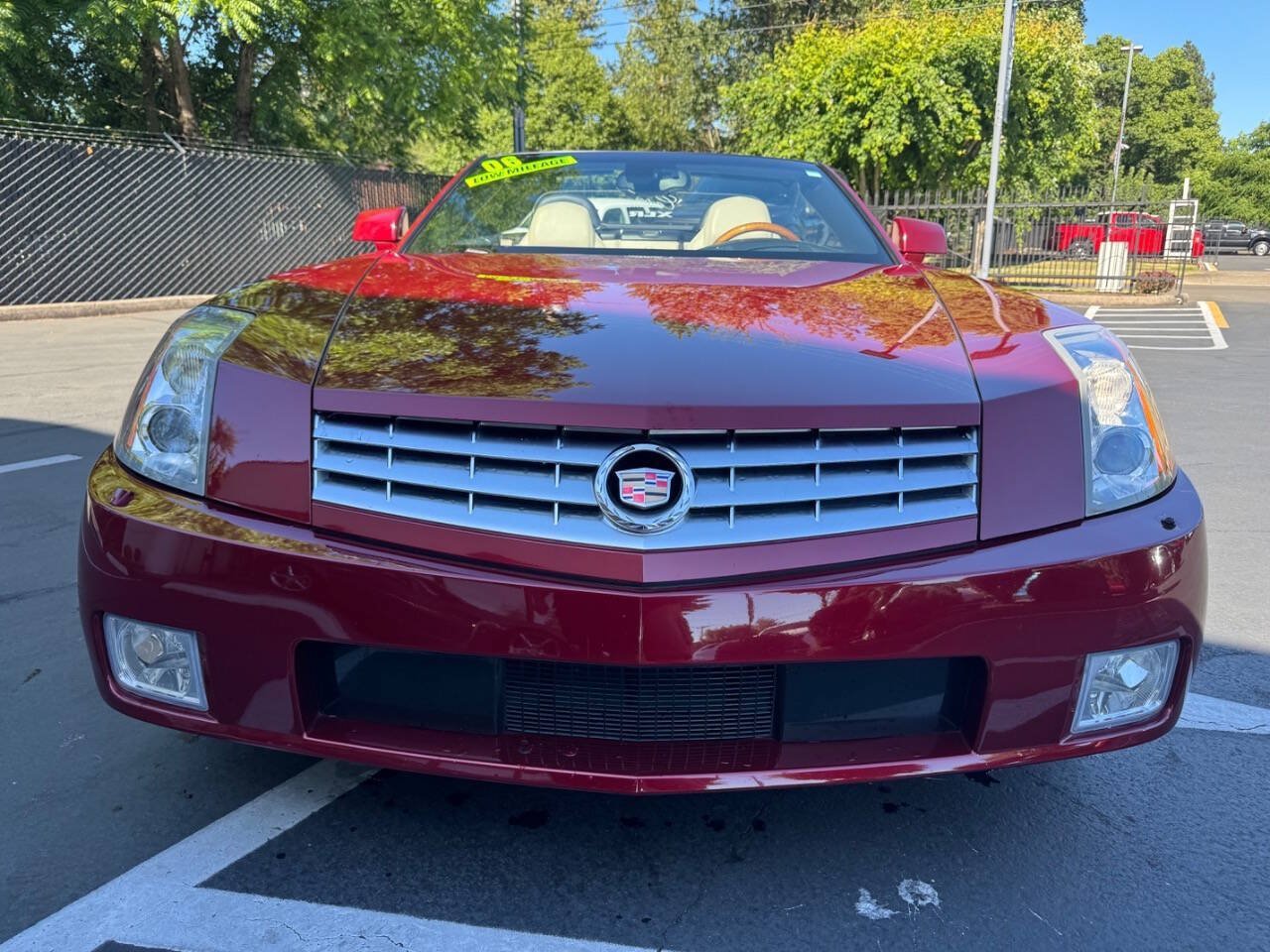 Used 2006 Cadillac XLR RWD image 10