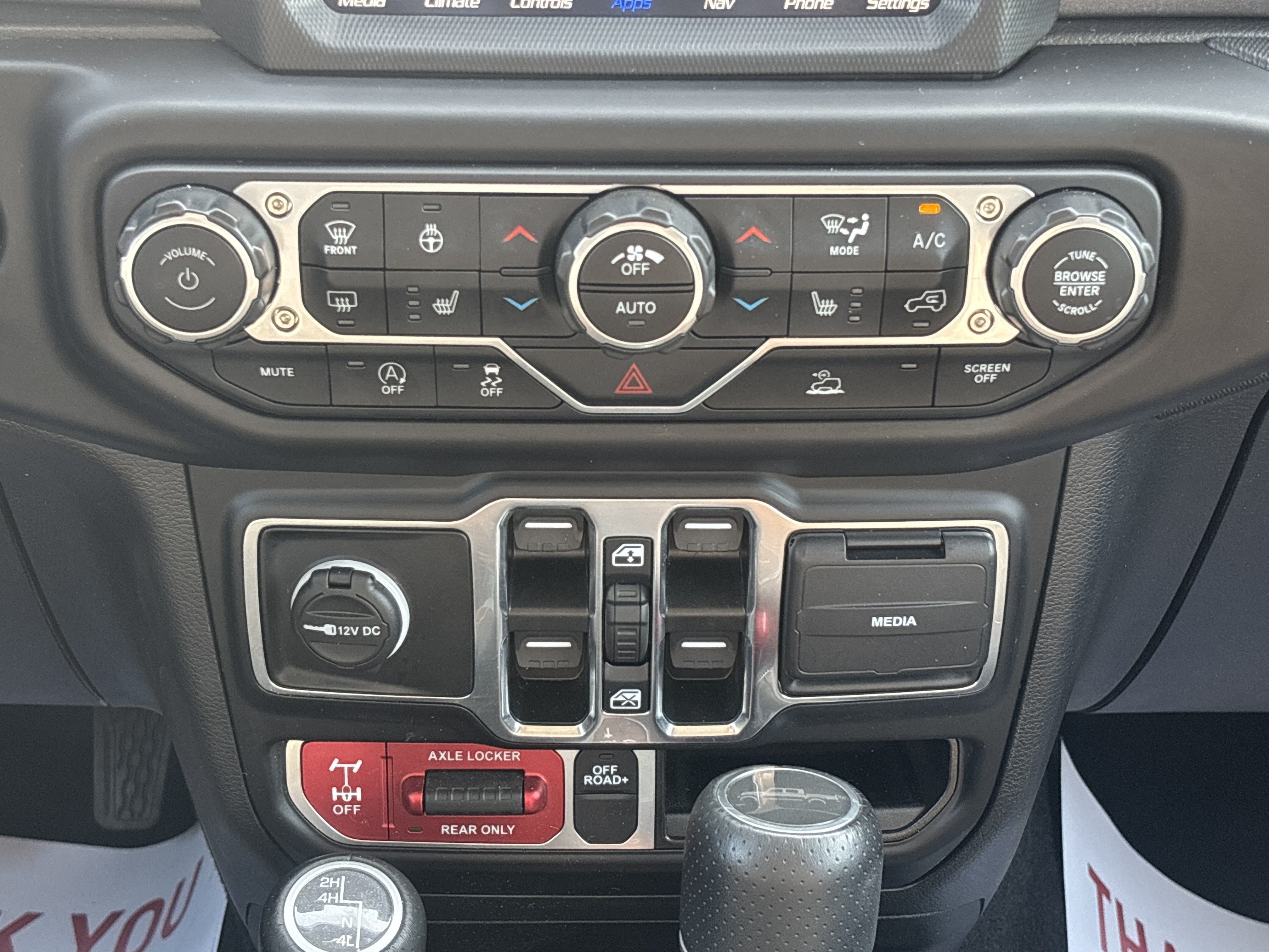 Used 2022 Jeep Gladiator Mojave w/ Cold Weather Group AWD/4WD image 13