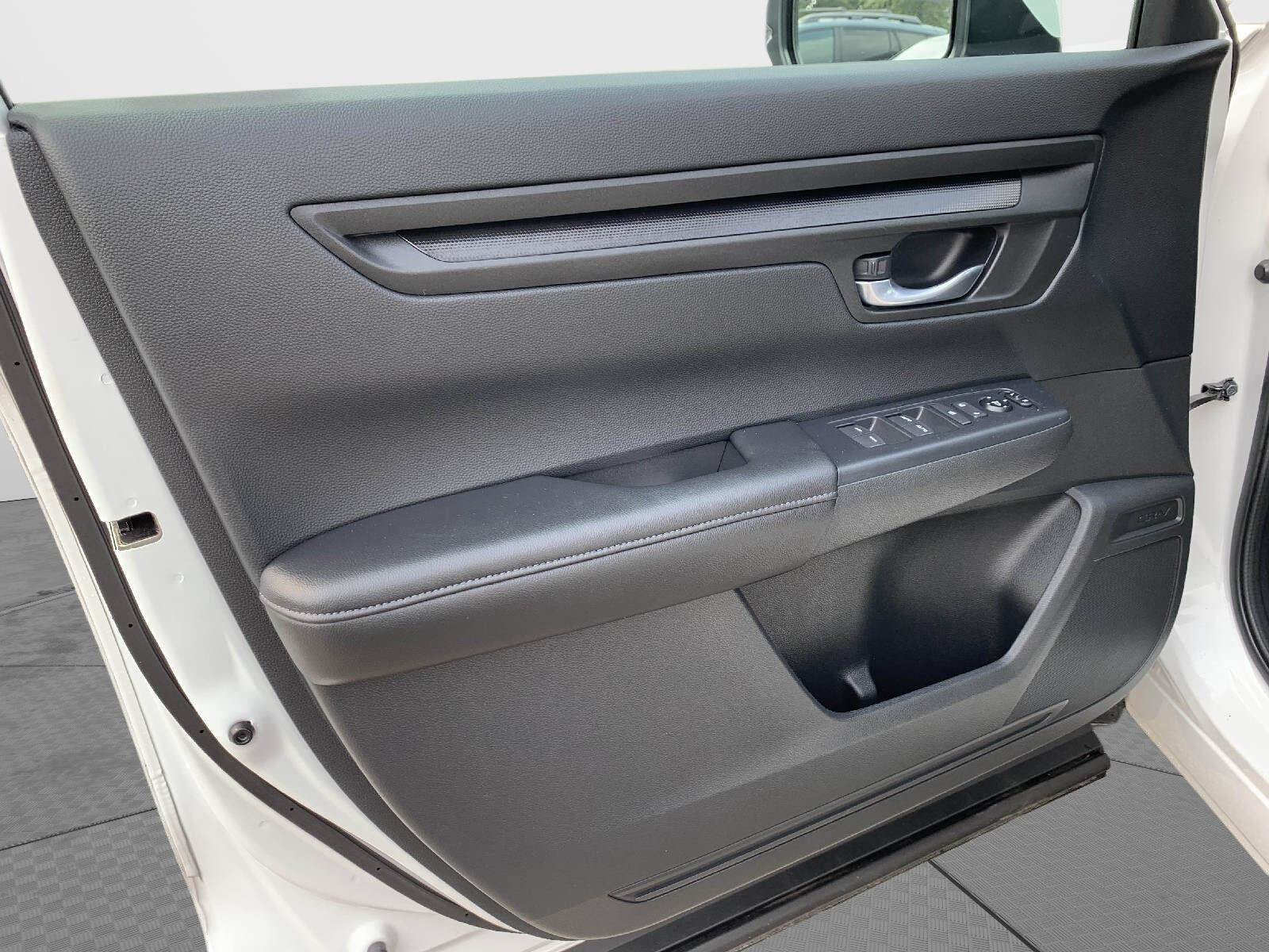 Certified 2026 Honda CR-V EX image 11